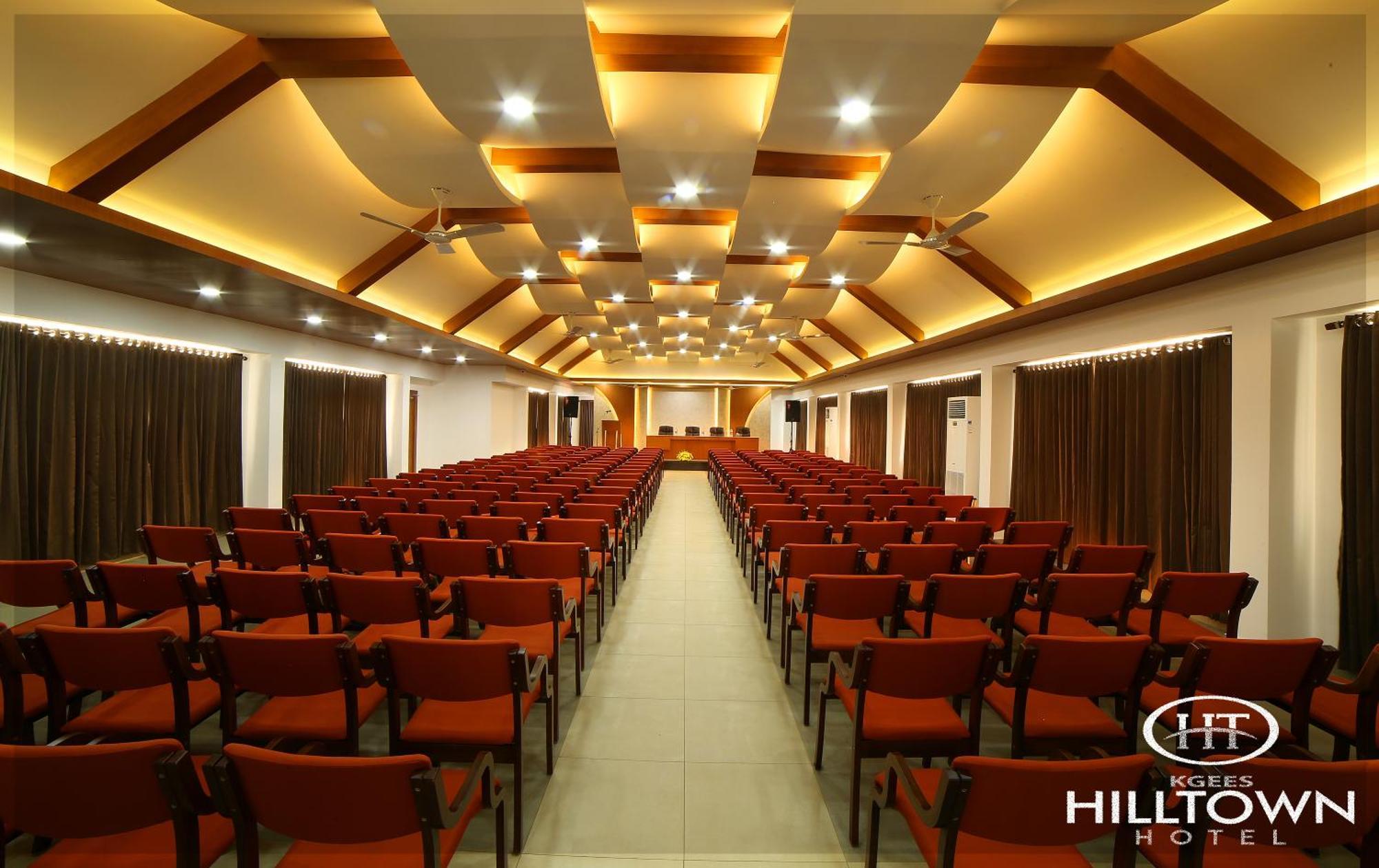 Kgees - Hill Town Hotel Kattappana ภายนอก รูปภาพ